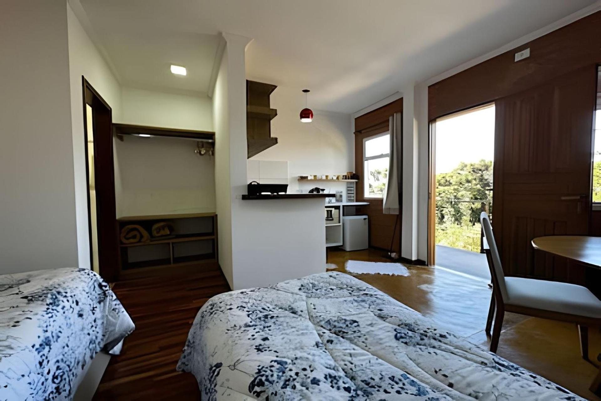 Suites Saint Louis - Conforto Do Lado Do Centro Turistico Кампус-ду-Жордау Экстерьер фото