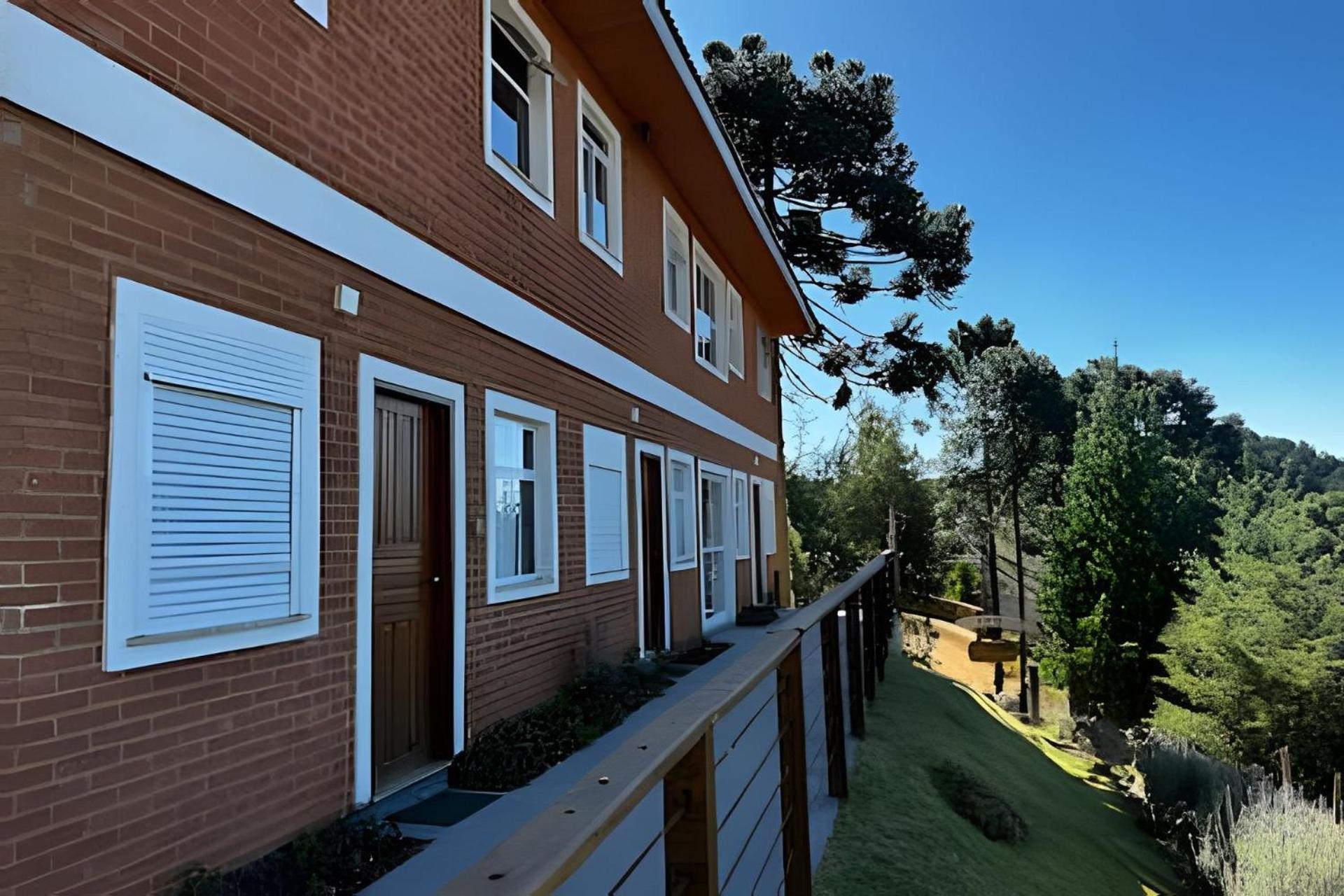 Suites Saint Louis - Conforto Do Lado Do Centro Turistico Кампус-ду-Жордау Экстерьер фото
